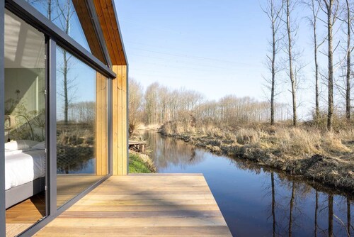 Tiny house by the water in Oud Ade | Tuin van Keet - 37