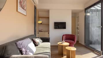TV, offices