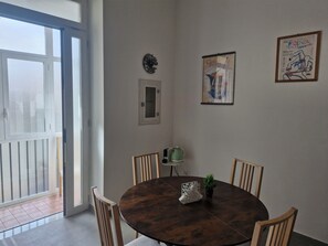 Nicht klassifiziertes Bild, 3 von 17, Schaltfläche