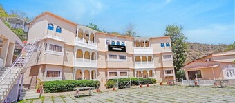 Townhouse Oak Kumbhalgarh Forest View