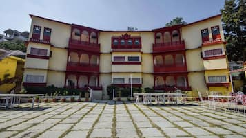 House | Outdoor dining