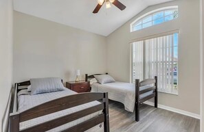 4 dormitorios, wifi gratis, ropa de cama
