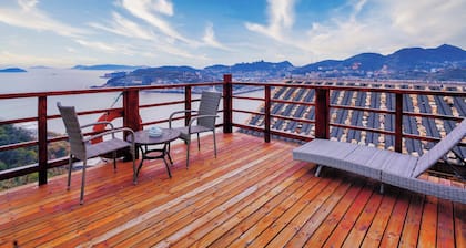 Aurora Rock Villa Resort