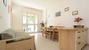 Villa, 2 Bedrooms, Garden View | Living room