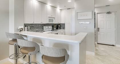 Sunsets & Sails! Waterfront Punta Gorda Condo