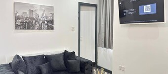 Stoke-on-trent Cozy Retreat