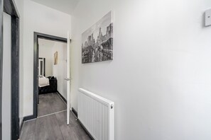 Interior - Sleepsupto6-citycentre-familyfriendly-freeparking (Stoke-on-Trent)