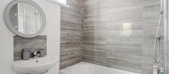 Sleepsupto6-citycentre-familyfriendly-freeparking