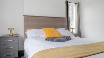 3 bedrooms, iron/ironing board, free WiFi, bed sheets