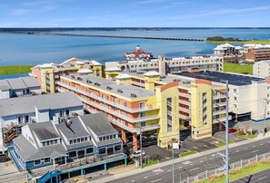 Exterior - Oceanview midtown condo w/rooftop pool! SB412 (Ocean City)