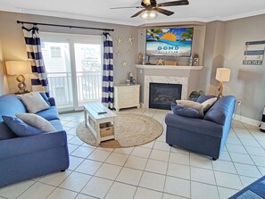 Living area - Oceanview midtown condo w/rooftop pool! SB412 (Ocean City)