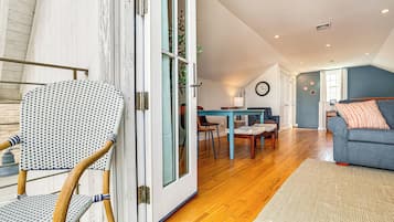 Apartment (0 Bedroom) | Bahagian dalam