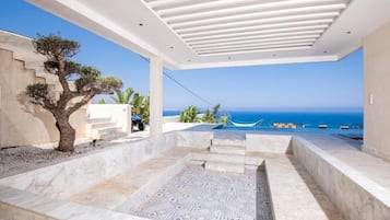 Villa, 6 Bedrooms, Private Pool, Ocean View | Property grounds