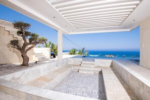 Villa, 6 Schlafzimmer, eigener Pool, Meerblick | Unterkunftsgelände