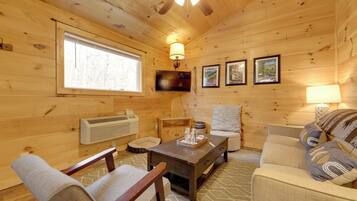 House (2 Bedrooms) | Bahagian dalam