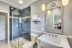 House (4 Bedrooms) | Interior - Private Pool & Dock: Riverfront 'bridge Escape' (North Fort Myers)