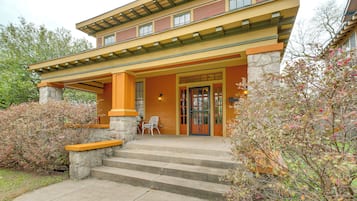 House (3 Bedrooms) | Front of property