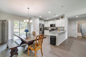 House (2 Bedrooms) | Interior - Dunnellon Escape w/ Yard: 8 Mi to Rainbow River (Dunnellon)