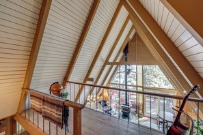 Interior - Running Springs Retreat: Ski, Hike & Relax! (Running Springs)