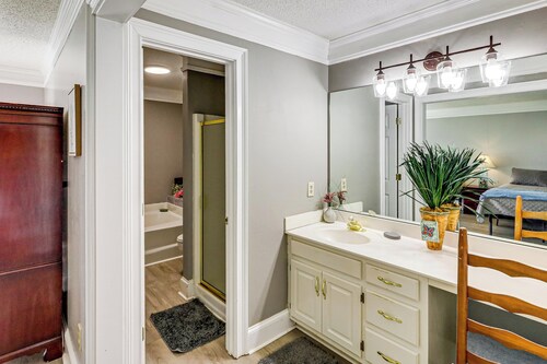 Waterfront Home w/ Views on Bear Creek Reservoir!