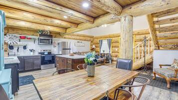 Casa (2 Bedrooms) | Interior