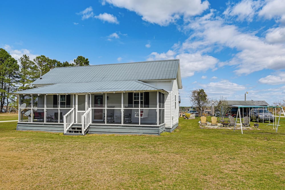 Bring Your Pets! Family-friendly Gem in Cove City - Oak Grove, NC
