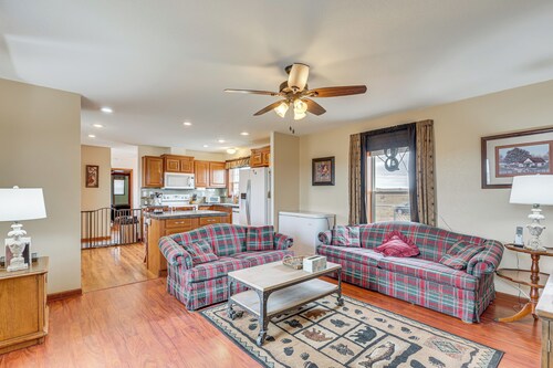 5 Private Acres! Outdoor Haven in Watford City