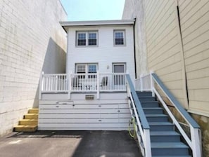 Exterior - Boardwalk-Adjacent 1BR Loft w/ Parking • Prime Location (Ocean City)