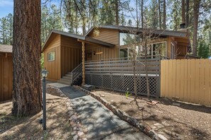 Exterior - Walk to Snow Summit, Hot Tub, AC, Tesla Charger & Fire Pit, Evergreen Cabin (Big Bear Lake)