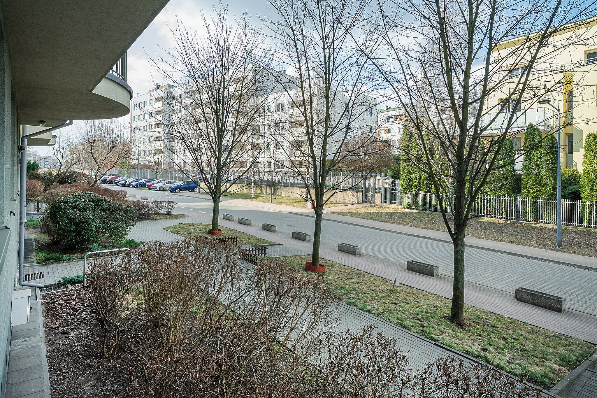 المنشأة من الخارج