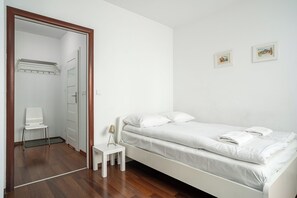 Appartement | Fer et planche à repasser, accès au Wi-Fi (inclus)