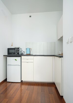 Private kitchenette - RentPlanet - Apartament Szajnowicza (Warsaw)