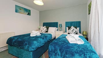 4 bedrooms, free WiFi, bed sheets