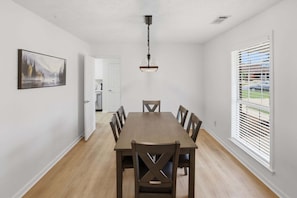 House, 3 Bedrooms | Dining - Private Pool Quiet Retreat Games 3 Bedroom Home (Prattville)