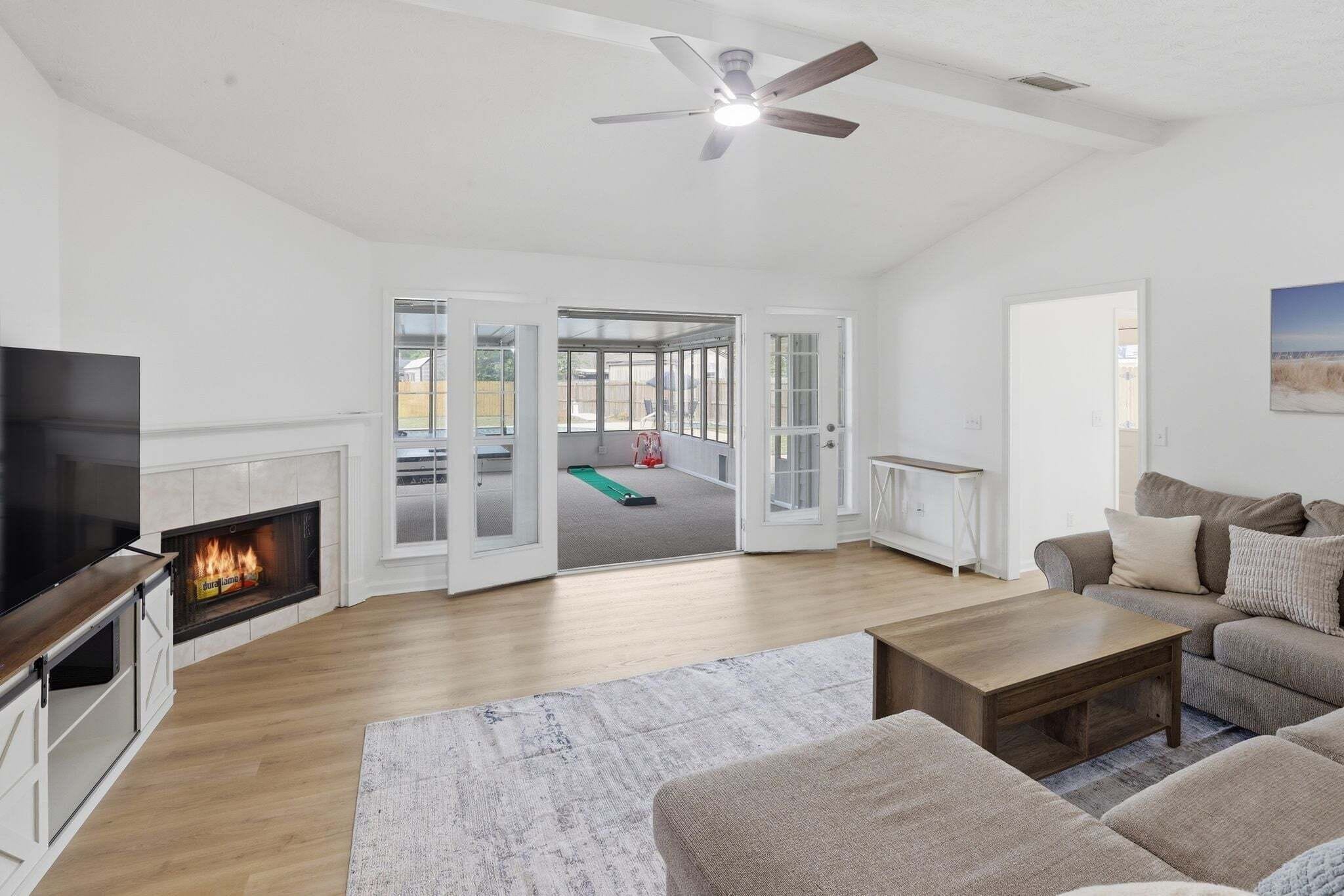 House, 3 Bedrooms | Ruang tamu