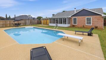House, 3 Bedrooms | Pool | Outdoor pool