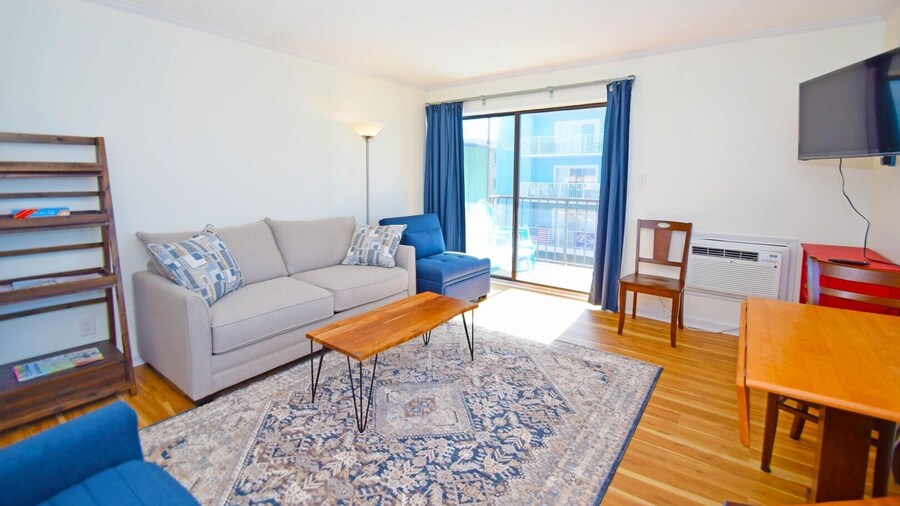Coral Reef 311 1 Bedroom Condo