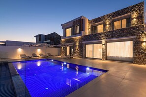 Imagen sin descripción, 2 de 34, botón