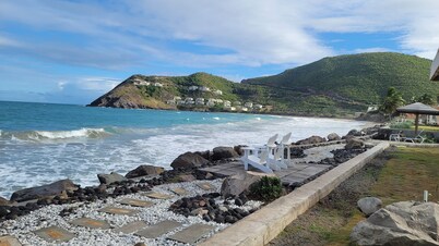 The Beach House - Best Location in Frigate Bay!
