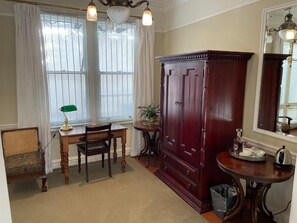 Interior - Tintagel Guest House (Cape Town)