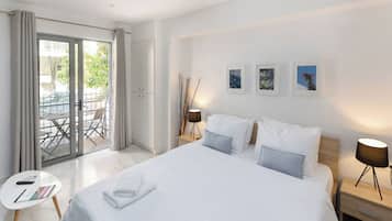 1 bedroom, travel cot, free WiFi, bed sheets