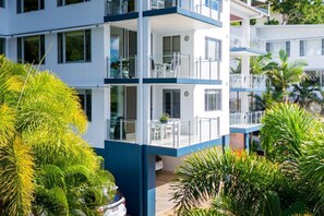 Exterior - Modern Coastal Unit | Sea Views | Walk to Main Street (Airlie Beach)