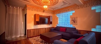 Superb 3-bedroom apartment with AC in peaceful Kathmandu WiFi and hot water