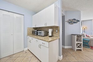 Interior - Cozy and Beautifull Apartment in Aventura Florida Walking Distance To Mall (Aventura)