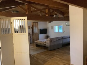 Living area - Vrbo Property (Frontignan)