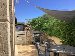 Unclassified image, 4 of 10, button - Vrbo Property (Frontignan)