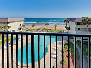 A heated pool - Bent Palm 403 | Poolside + Beach Views (Ormond Beach)