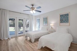 3 bedrooms, desk, iron/ironing board, free WiFi - Fairway Retreat at TPC Sawgrass – Bright, Modern 3BR Villa (Ponte Vedra Beach)