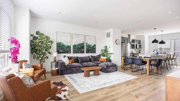 Smart TV, offices