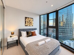 Room - Luxury 2BR2BA Apt MQ+ Pool+Gym in Mel  Docklands (Docklands)